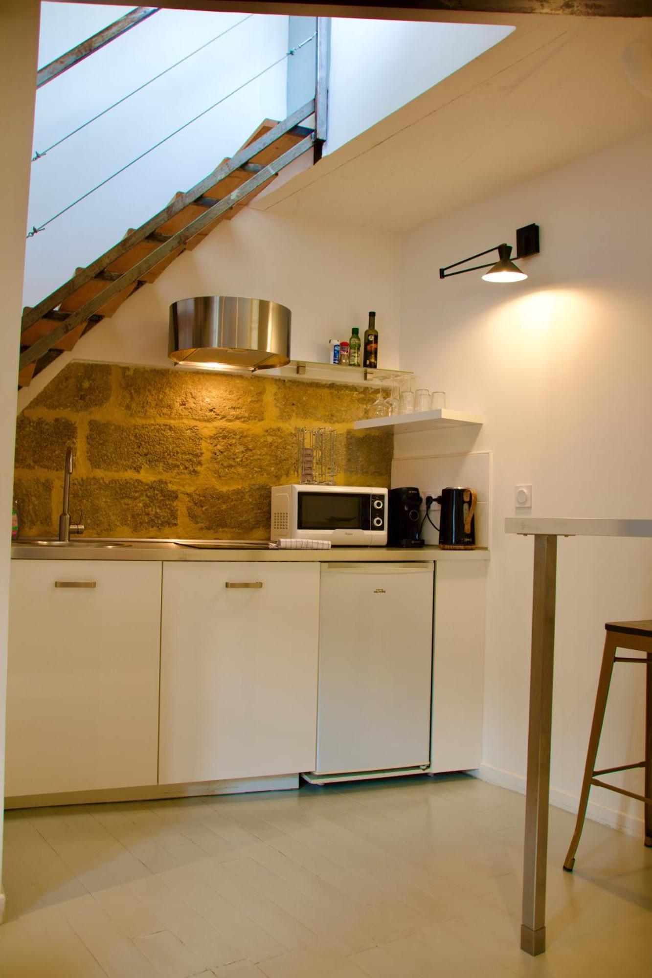 Joli studio avec terrasse, coeur historique - protocole sanitaire strict Montpellier Extérieur photo