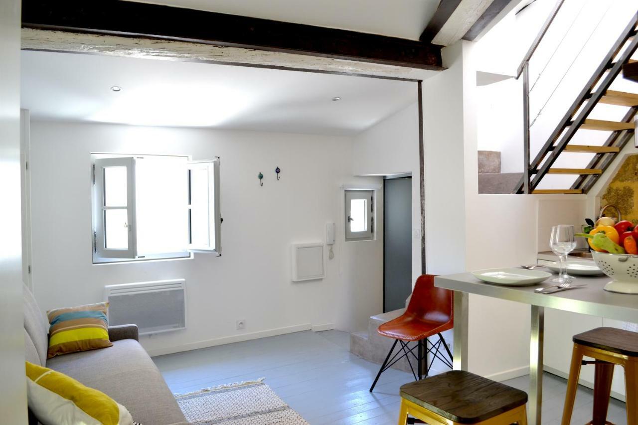 Joli studio avec terrasse, coeur historique - protocole sanitaire strict Montpellier Extérieur photo